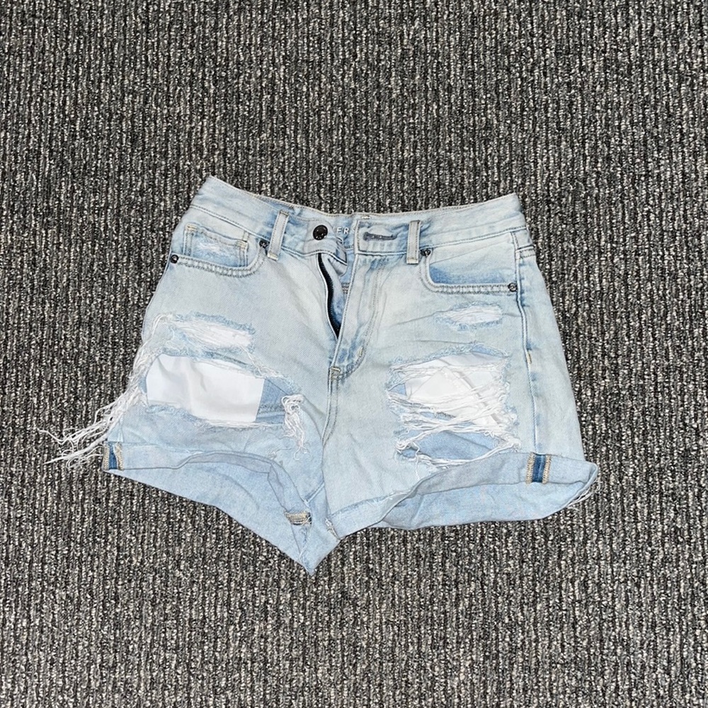 American Eagle high waisted light wash jean shorts